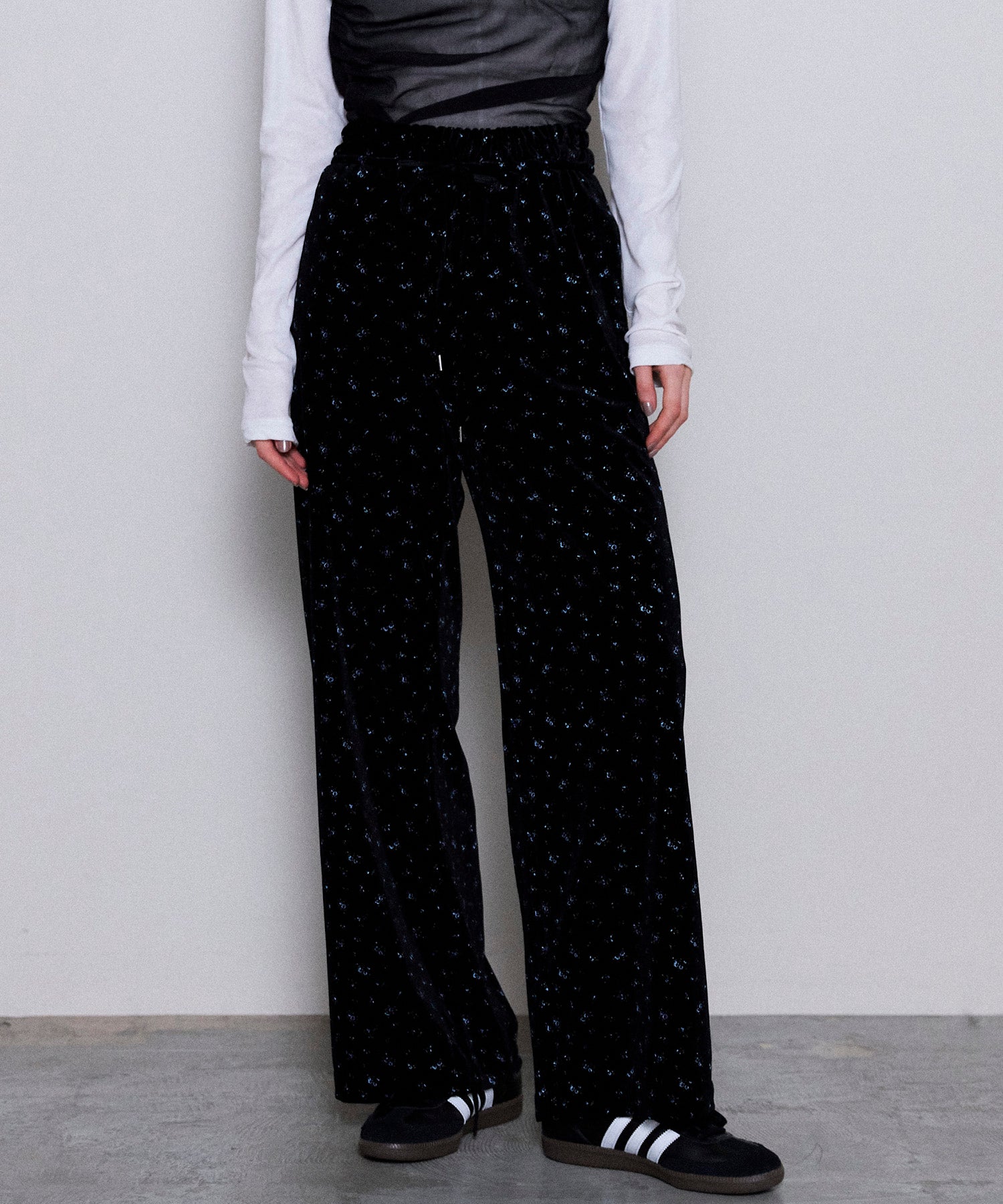 【PRE-ORDER】Flower Velor Easy Pants