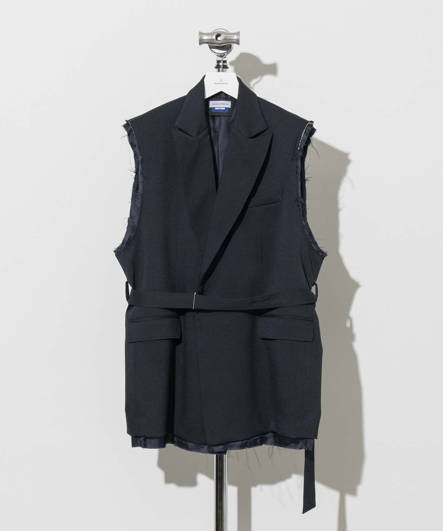 Cut-Off Peaked Lapel Tielocken Gilet